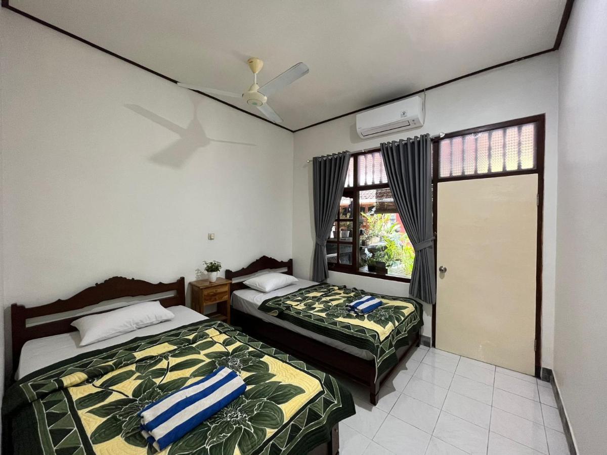 Bagus Homestay Padang Bai Exterior foto