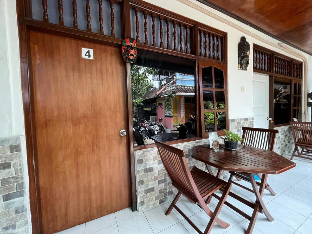 Bagus Homestay Padang Bai Exterior foto